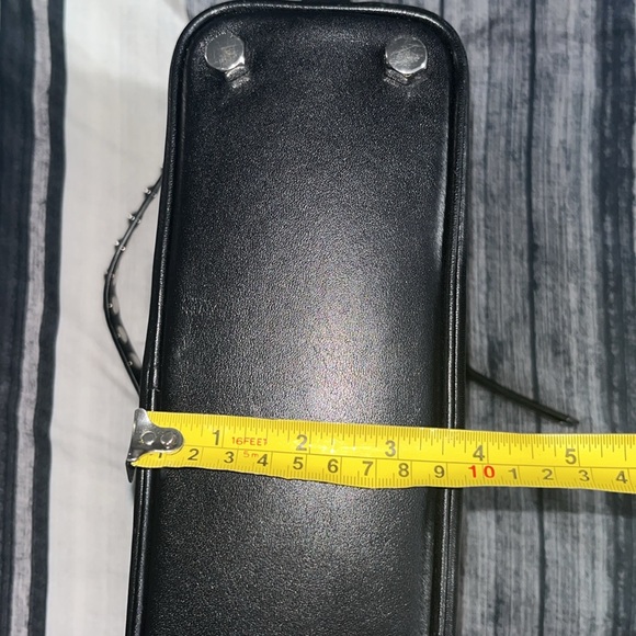 Chic Bucket Bag With Silver Rivets - Picture 14 of 15